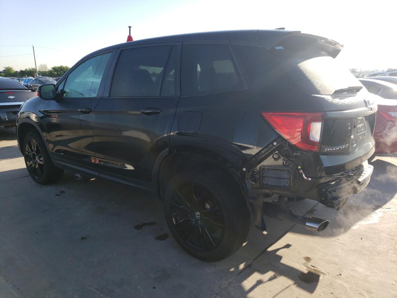 2021 Honda Passport Sport vin: 5FNYF8H24MB008230