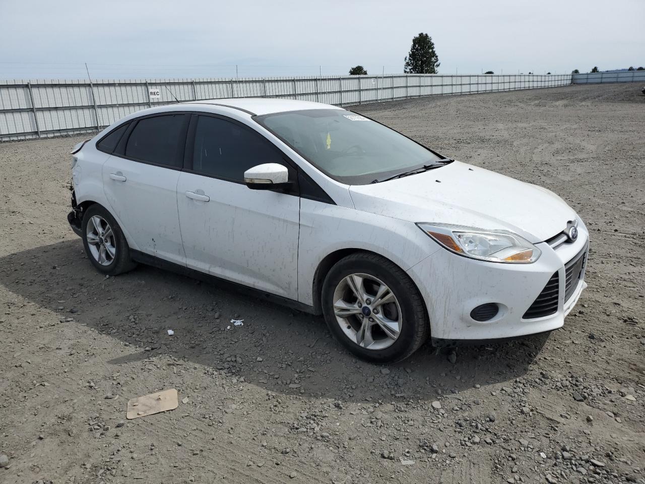 1FADP3F22EL321573 2014 Ford Focus Se