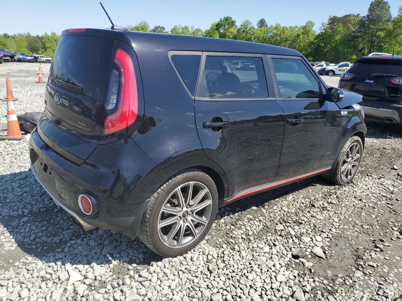 KNDJX3AA2K7007406 2019 Kia Soul !