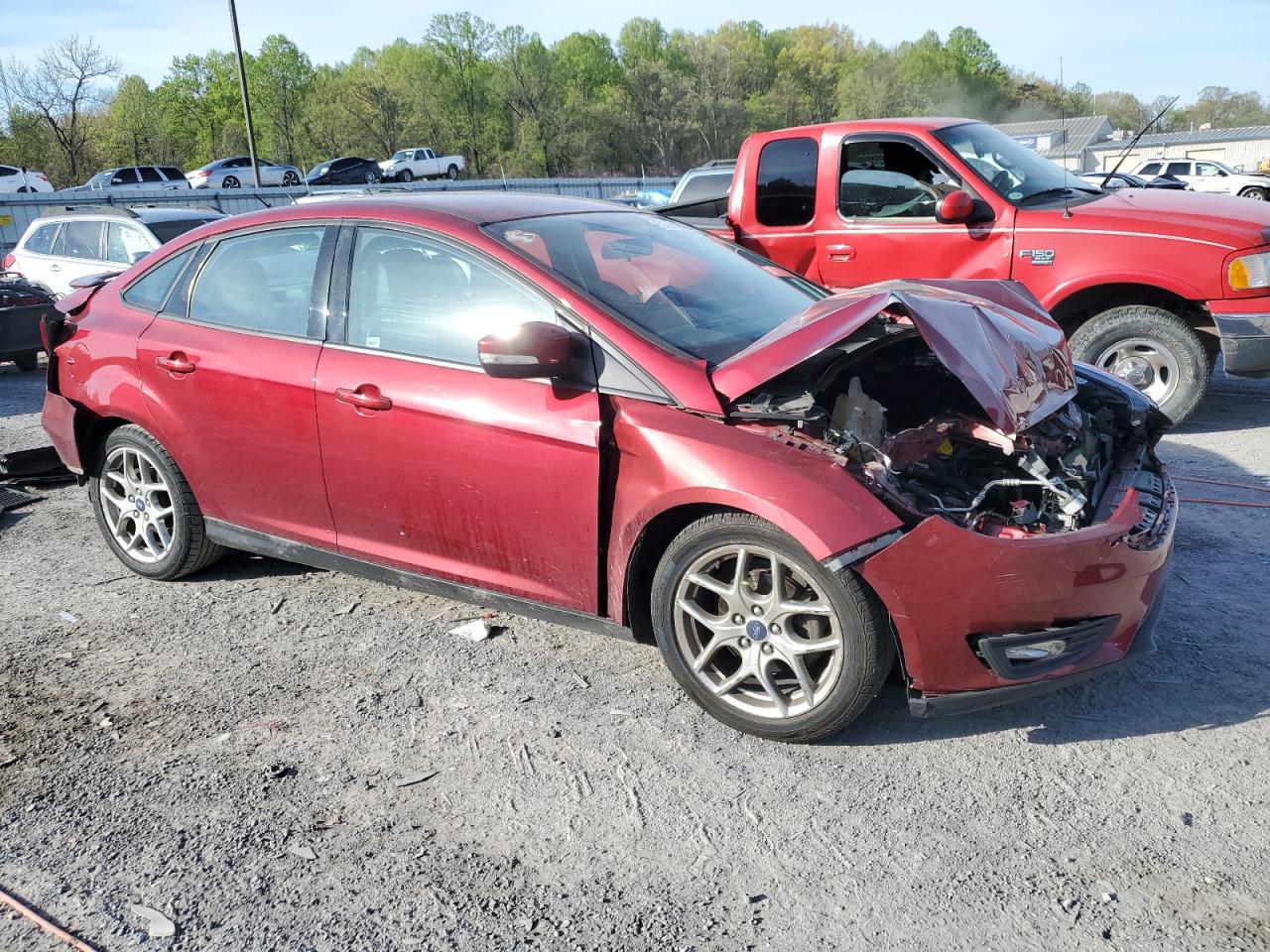 2015 Ford Focus Se vin: 1FADP3F28FL217087