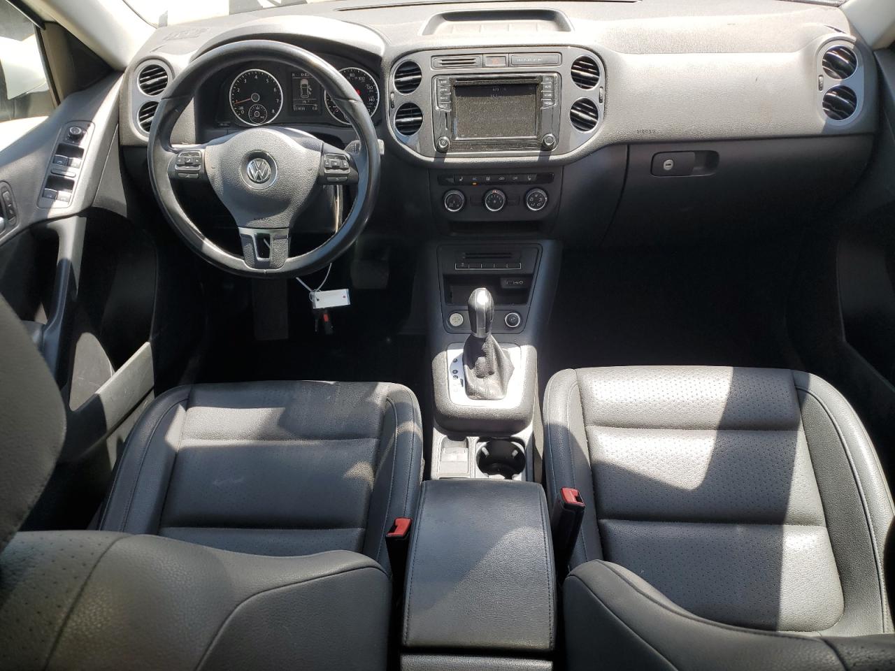 WVGRV7AX6HK022285 2017 Volkswagen Tiguan Wolfsburg