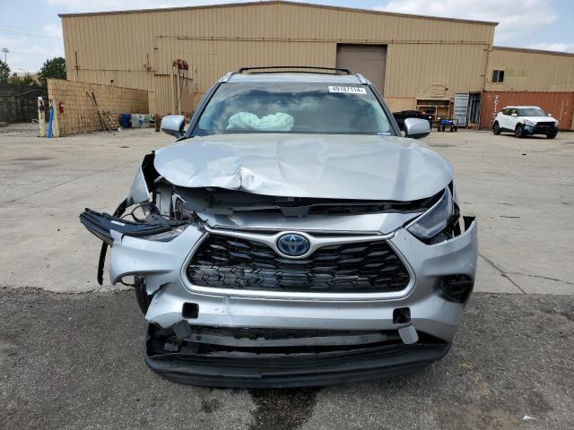 VIN 5TDGARAH5MS507497 2021 Toyota Highlander, Hybri... no.5