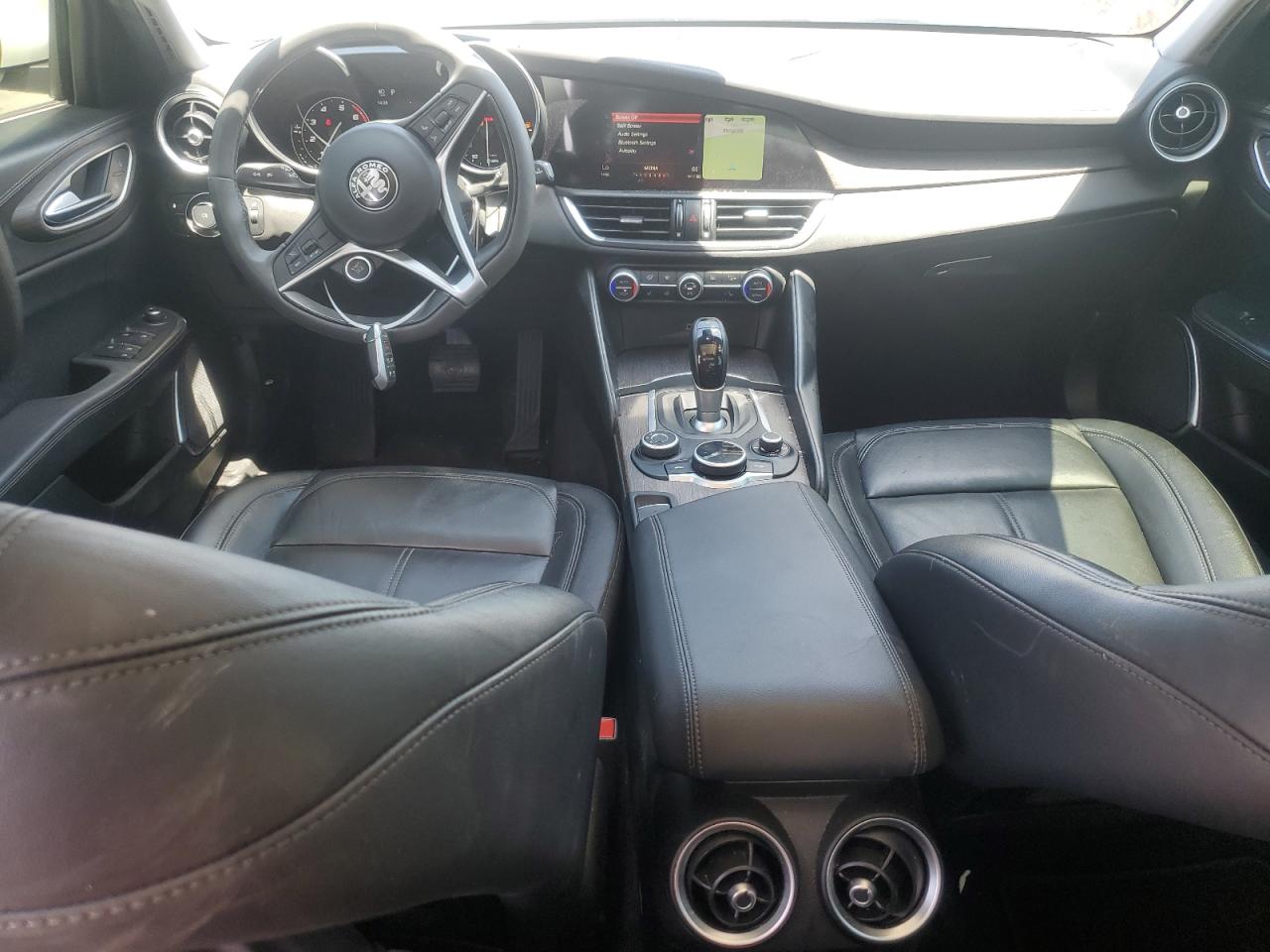 ZARFAEEN2J7580908 2018 Alfa Romeo Giulia Ti Q4