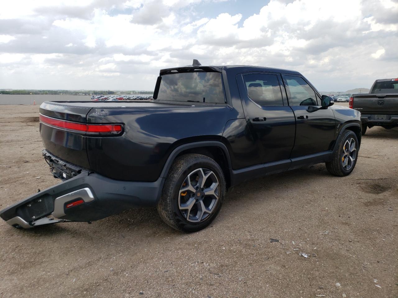 2022 Rivian R1T Adventure vin: 7FCTGAAA9NN006731