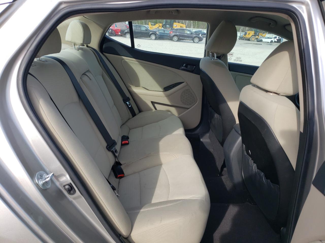 5XXGM4A70CG070686 2012 Kia Optima Lx