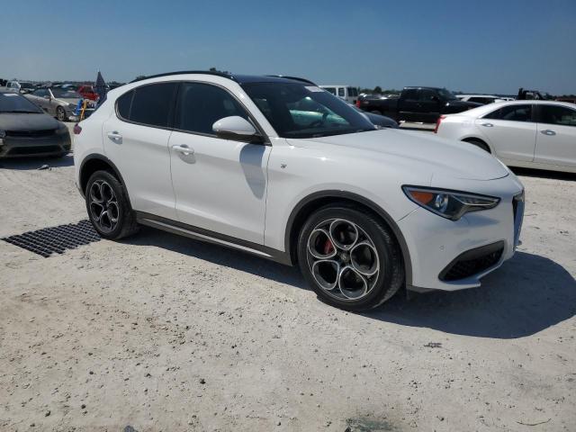 ZASPAKBN3N7D25487 Alfa Romeo Stelvio TI 4