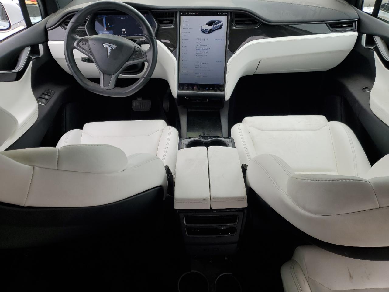 5YJXCBE28JF126069 2018 Tesla Model X