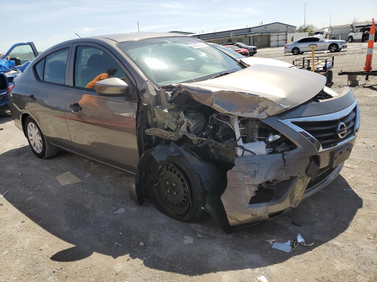 3N1CN7AP1GL826147 NISSAN VERSA 2016