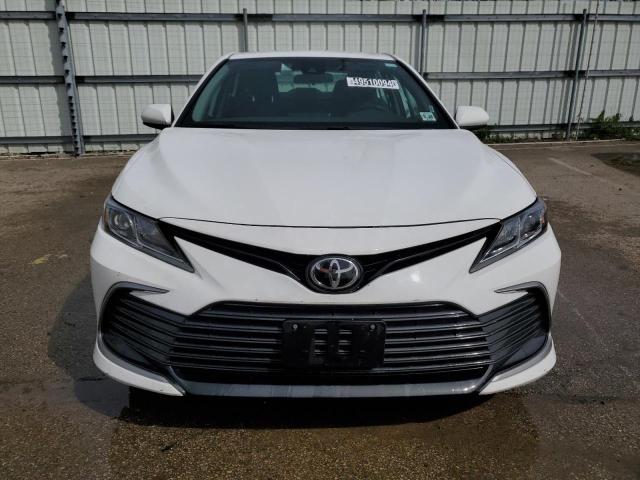 VIN 4T1C11AK6MU589131 2021 Toyota Camry, LE no.5