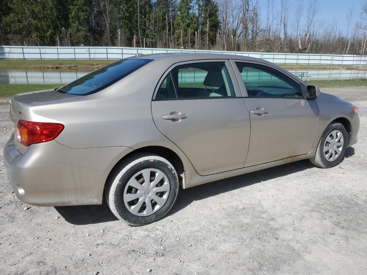 2T1BU4EE3AC525330 2010 Toyota Corolla Base