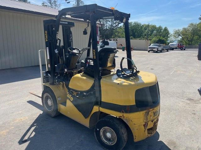 Lot #2489842975 2018 YALE FORKLIFT salvage car