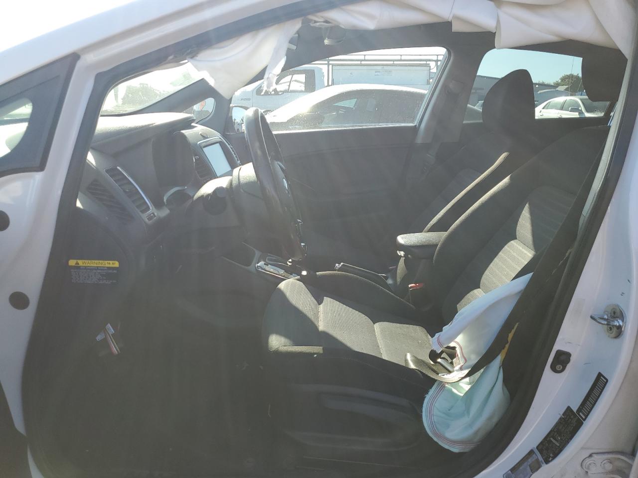 3KPFL4A76JE247620 2018 Kia Forte Lx