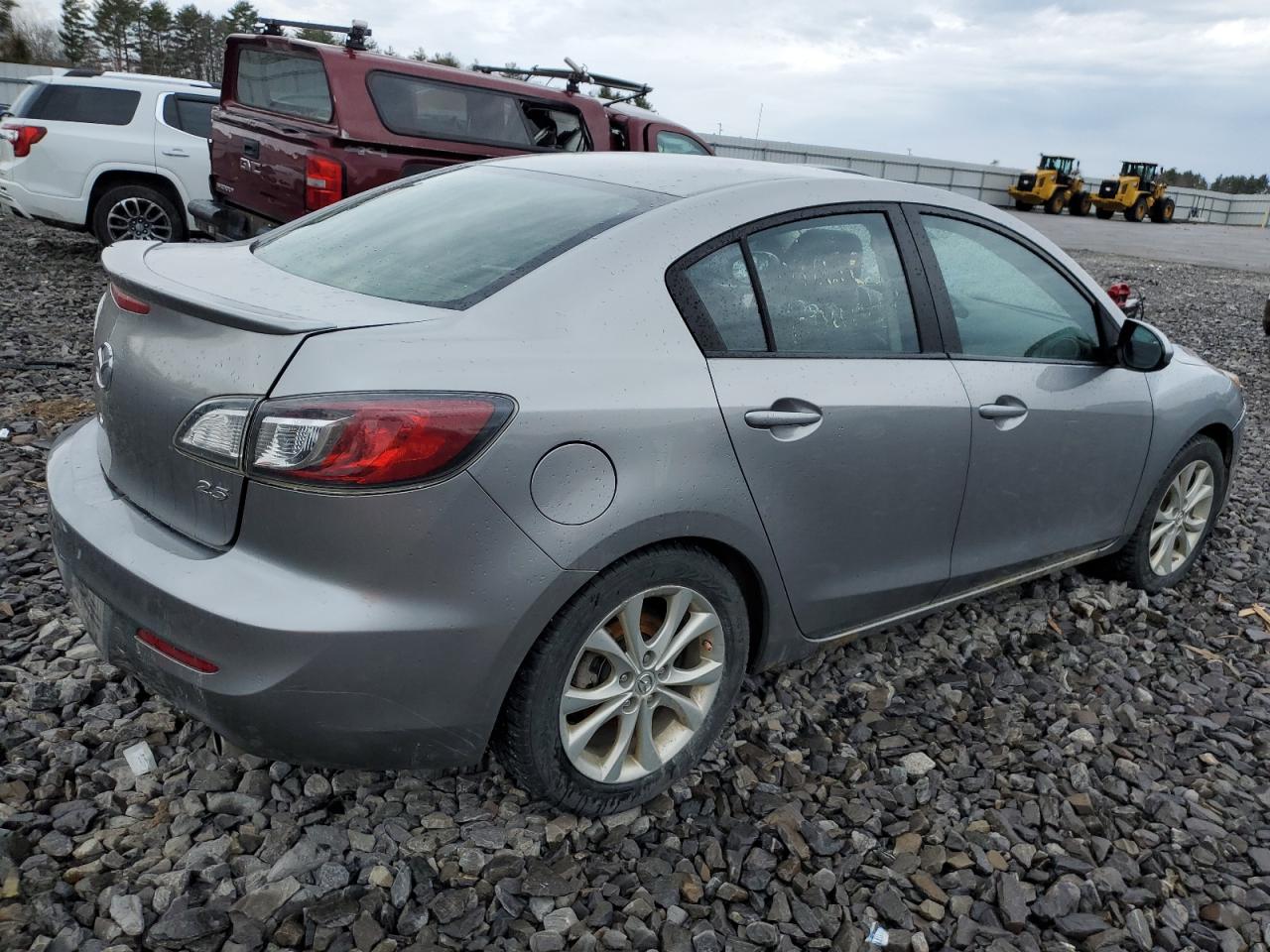 JM1BL1W63B1368543 2011 Mazda 3 S