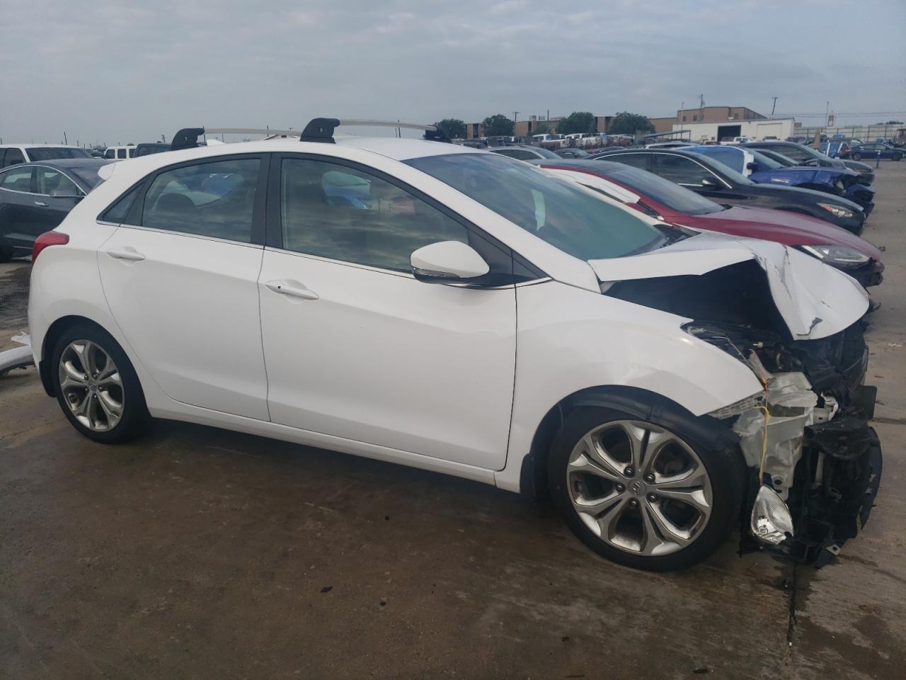 2014 Hyundai Elantra Gt vin: KMHD35LH7EU161996