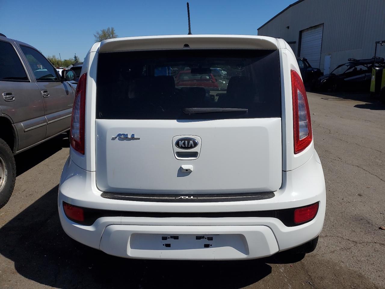 2013 Kia Soul + vin: KNDJT2A69D7588794