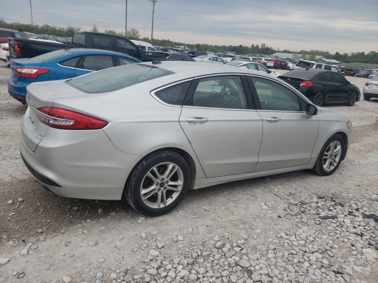 2018 Ford Fusion Se vin: 3FA6P0HD5JR149475