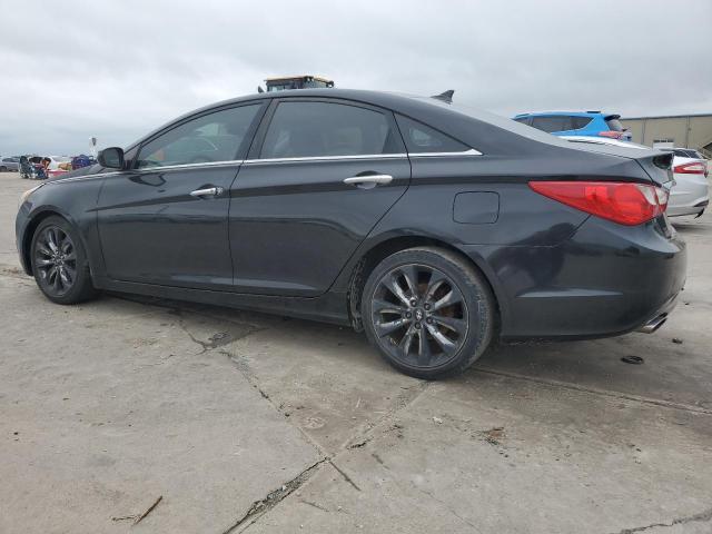2011 Hyundai Sonata - Image 2