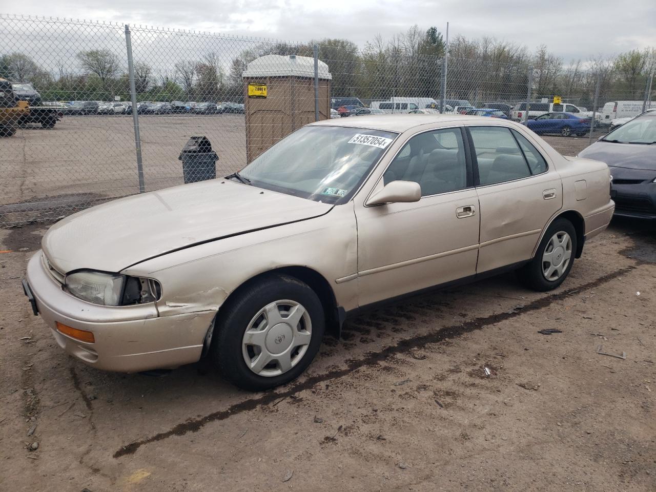 4T1BF12K9TU136485 1996 Toyota Camry Le