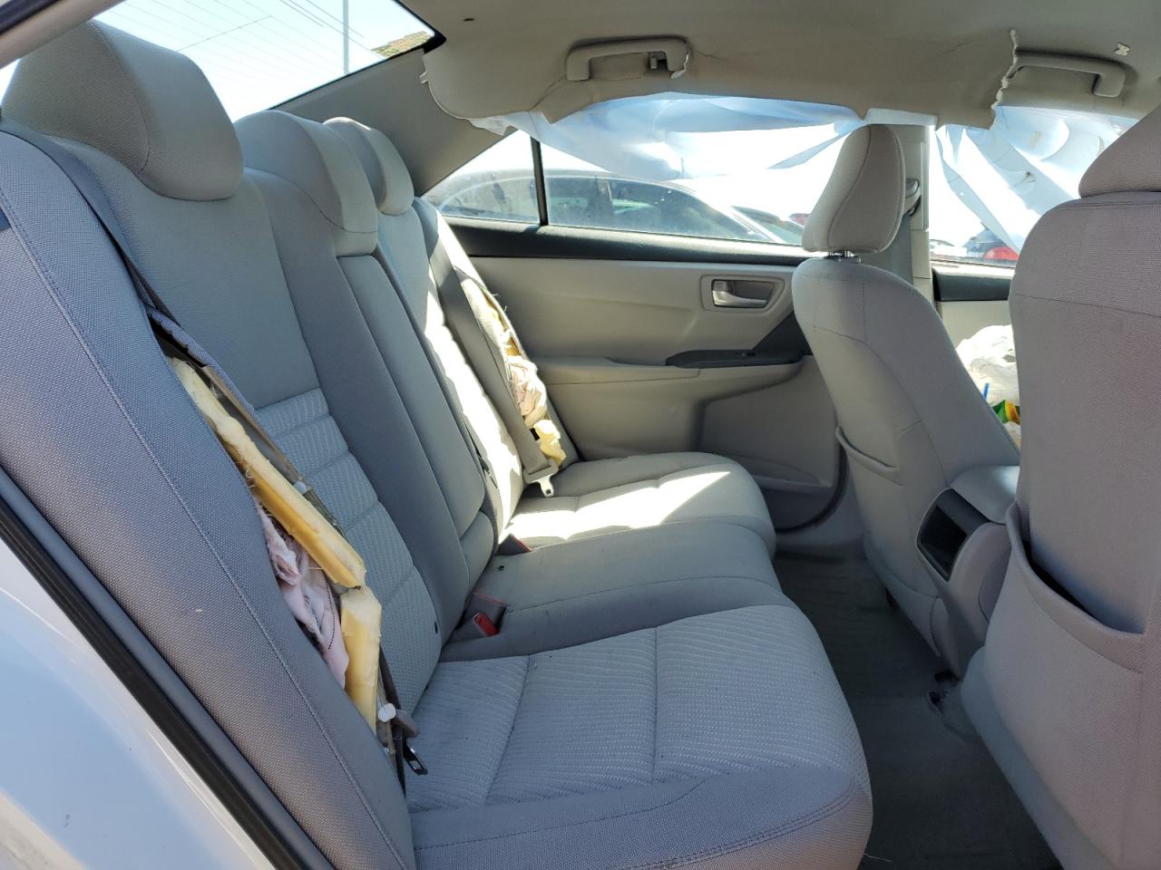 4T1BF1FK2FU079934 2015 Toyota Camry Le