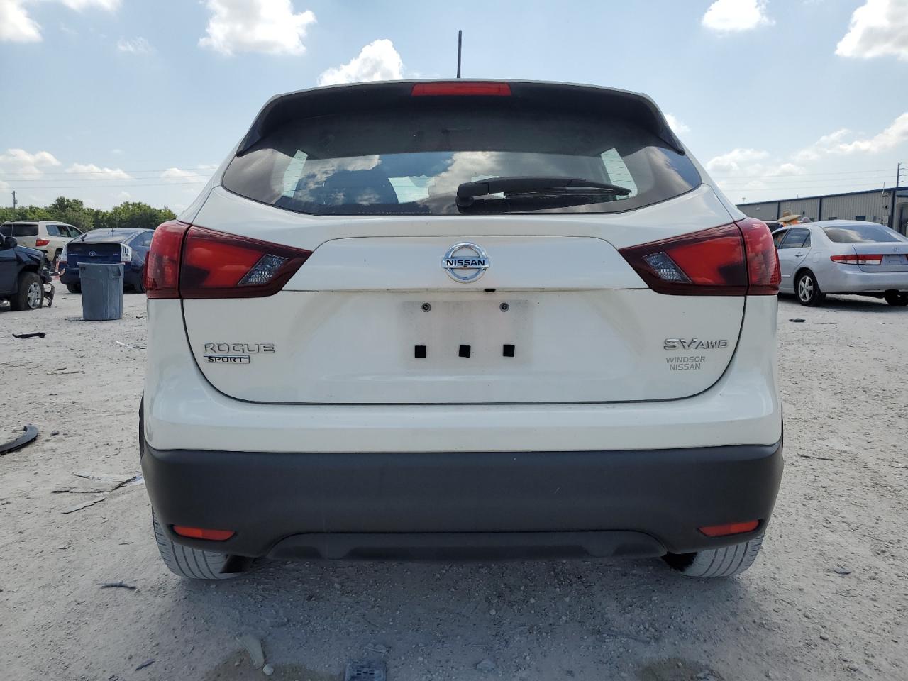 JN1BJ1CR1HW111495 NISSAN ROGUE 2017