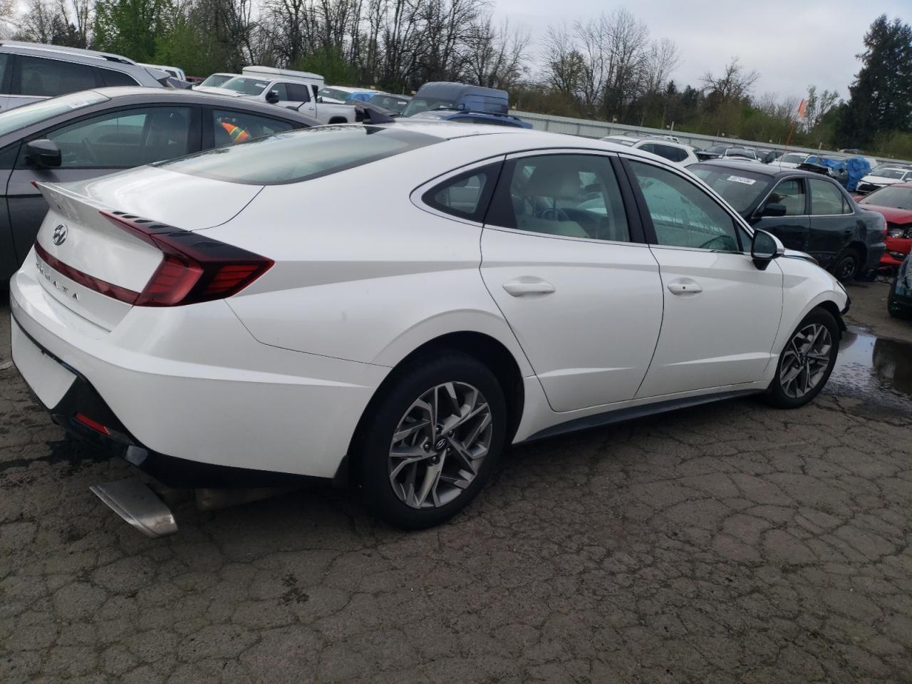 2022 Hyundai Sonata Sel vin: KMHL64JAXNA237036