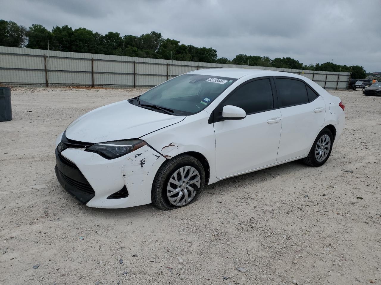 2017 Toyota Corolla L vin: 5YFBURHE7HP686640