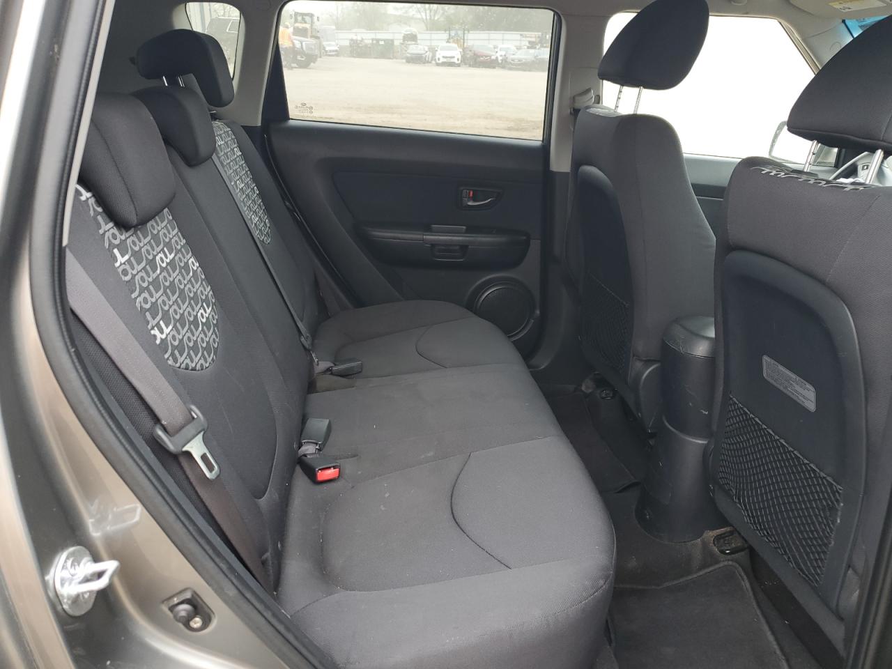 KNDJT2A27A7135914 2010 Kia Soul +