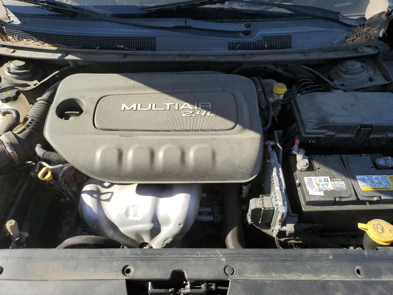 1C3CCCAB8FN563125 2015 Chrysler 200 Limited