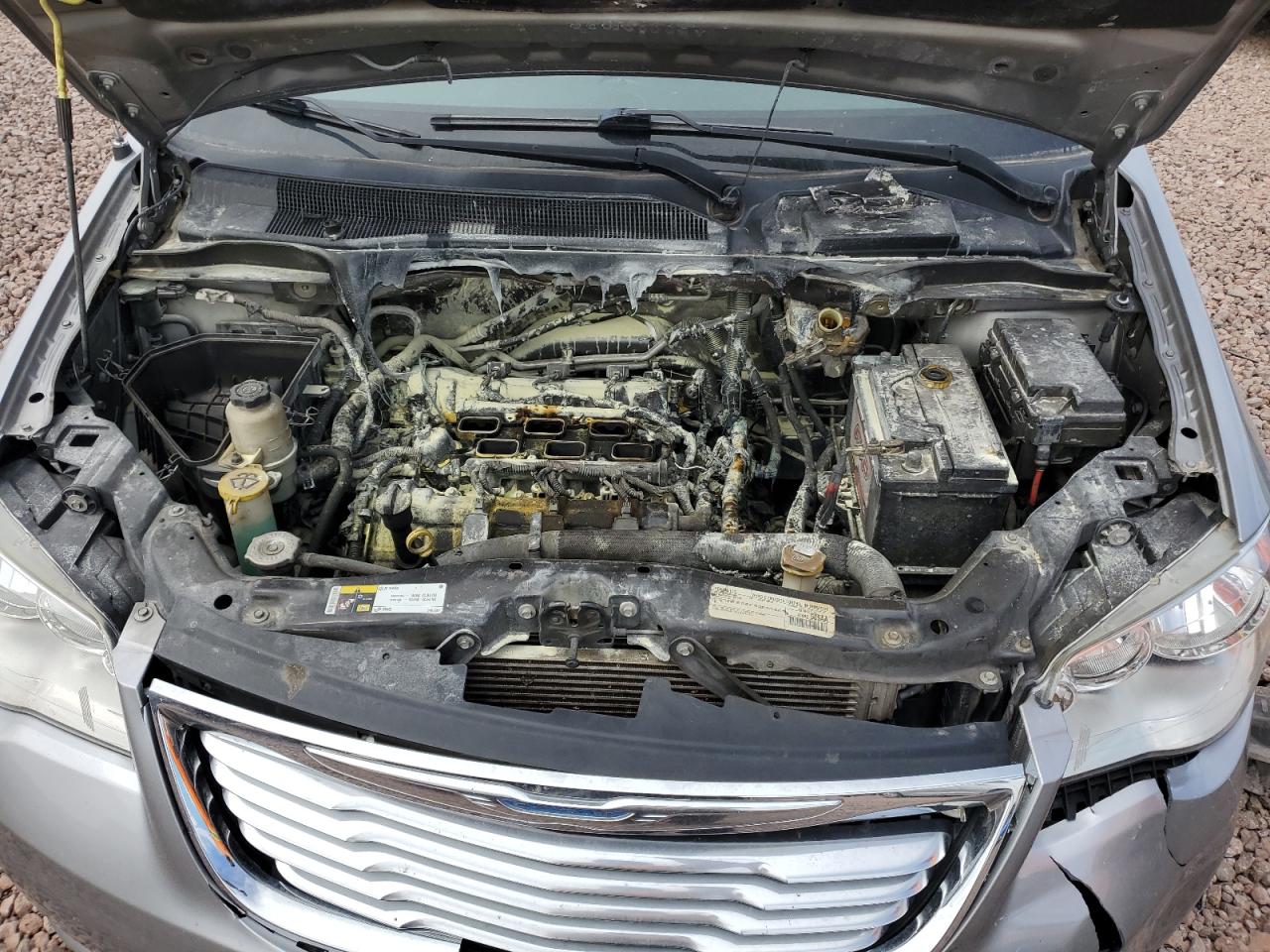 2C4RC1JG9GR200438 2016 Chrysler Town & Country Limited