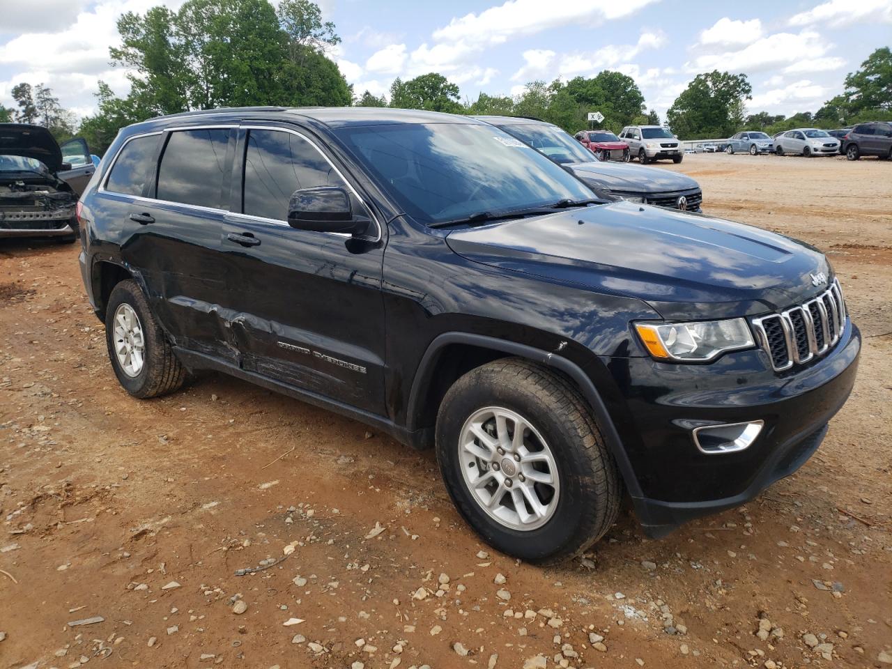 2018 Jeep Grand Cherokee Laredo vin: 1C4RJEAGXJC197305