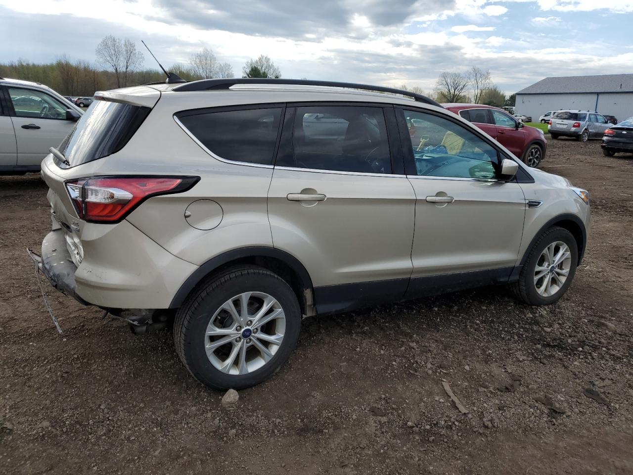 1FMCU9HD5JUB80658 FORD ESCAPE 2018