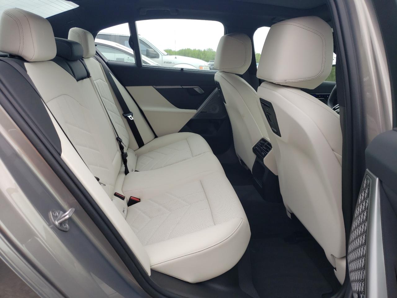 WBY43FK07RCP91632 2024 BMW I5 M60