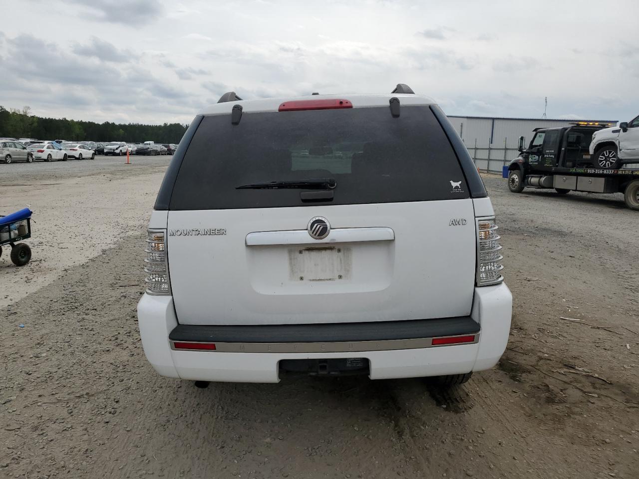 4M2EU47E76ZJ02638 2006 Mercury Mountaineer Luxury