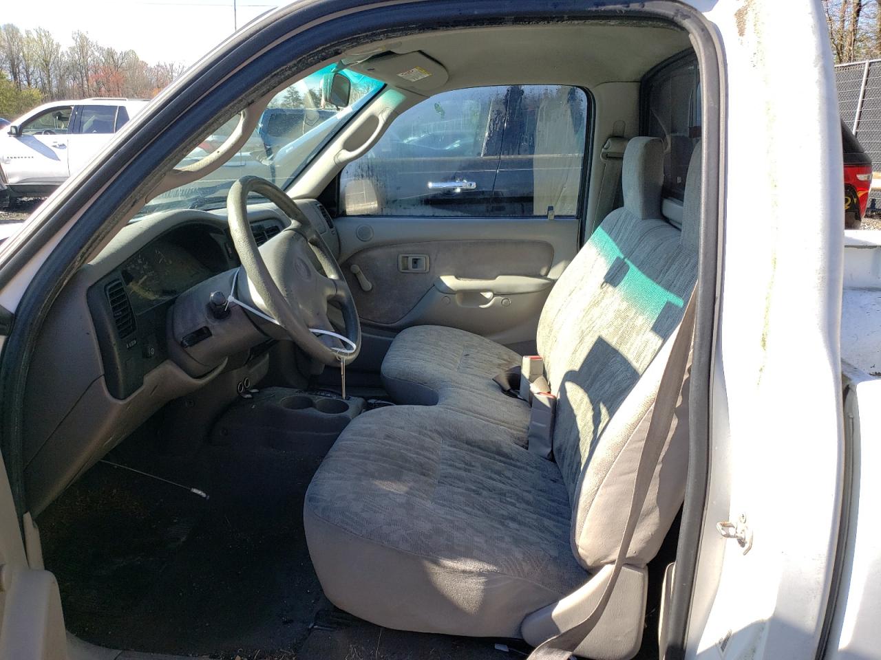 5TENL42N22Z002073 2002 Toyota Tacoma