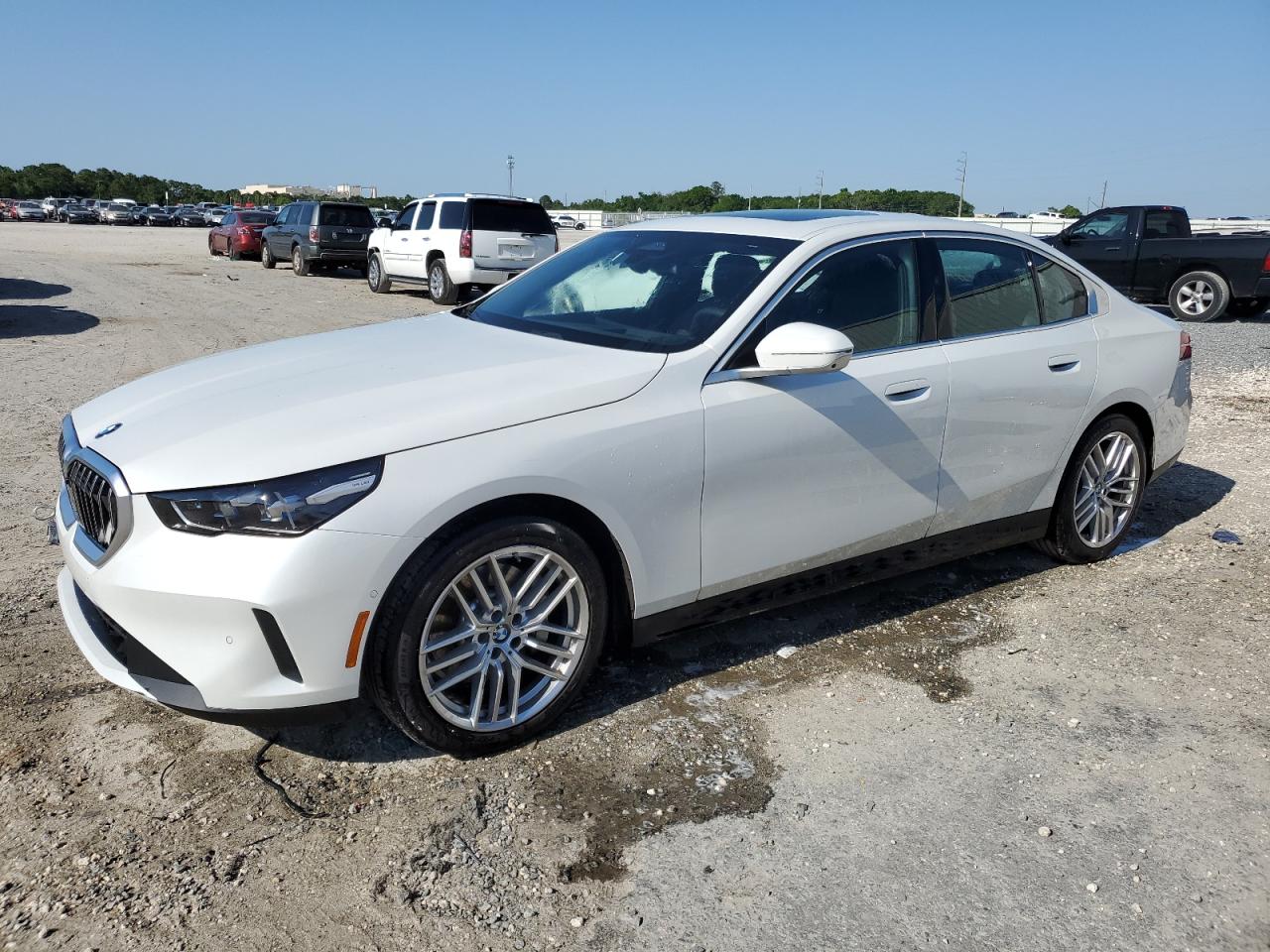 2023 BMW 530 XI 2.0L 4 VIN: WBA13BJ06PCN23924