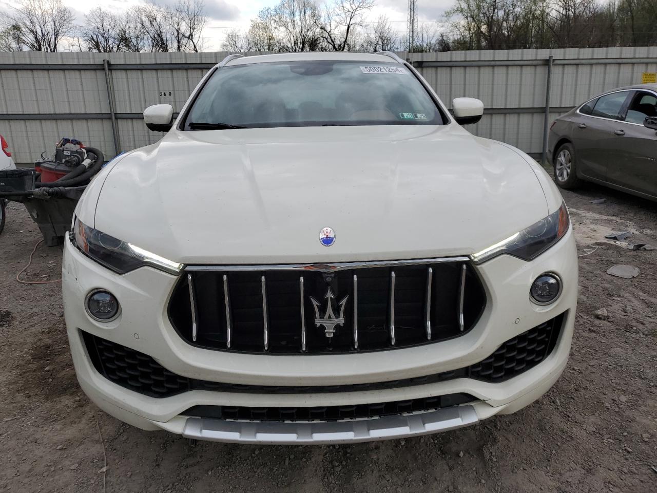 ZN661YUL5HX260969 2017 Maserati Levante S Luxury