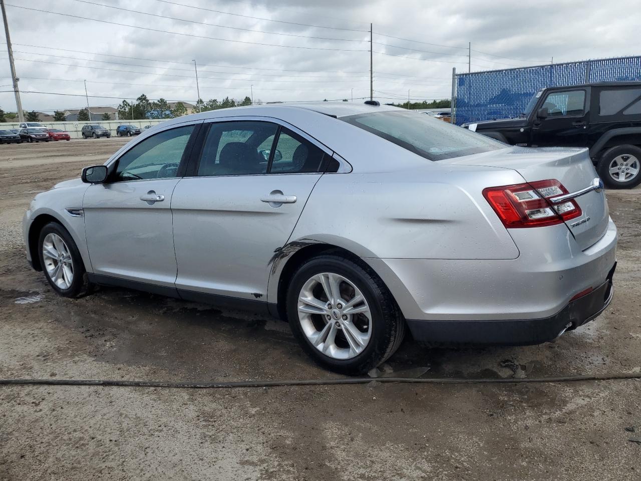 1FAHP2E8XFG206876 2015 Ford Taurus Sel