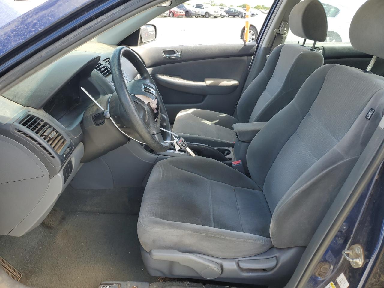 1HGCM56475A054410 2005 Honda Accord Lx