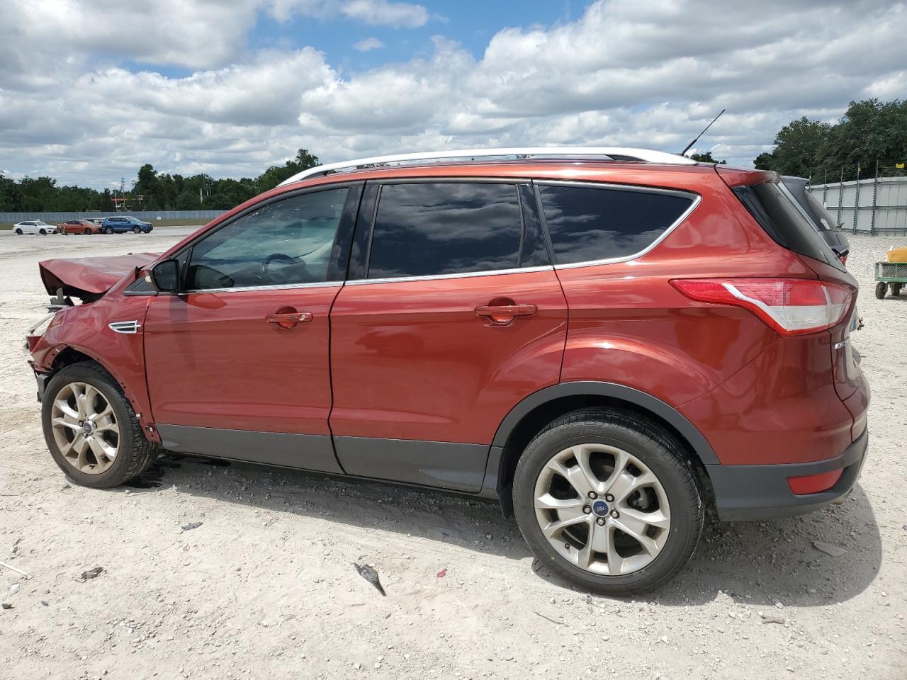 1FMCU0J97GUB33948 2016 Ford Escape Titanium