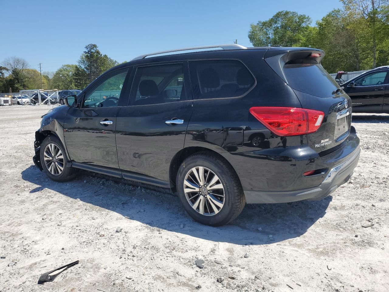 5N1DR2MN5JC618905 2018 Nissan Pathfinder S