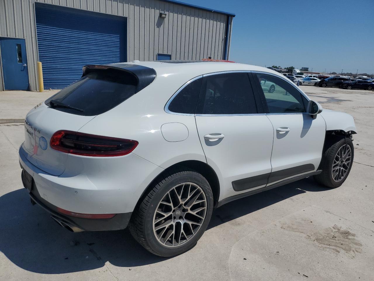 WP1AB2A51GLB40070 2016 Porsche Macan S