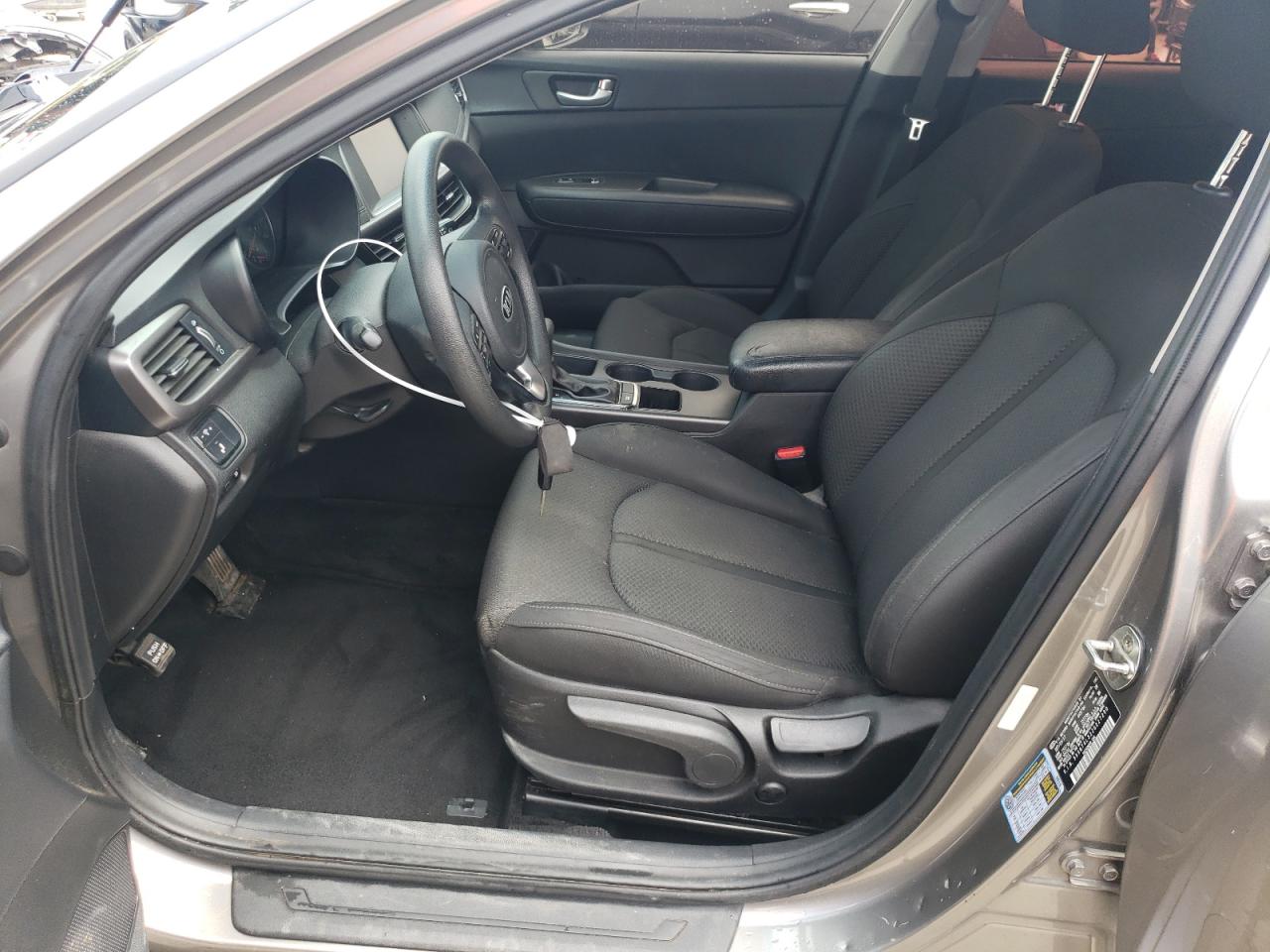 5XXGT4L32JG227290 2018 Kia Optima Lx