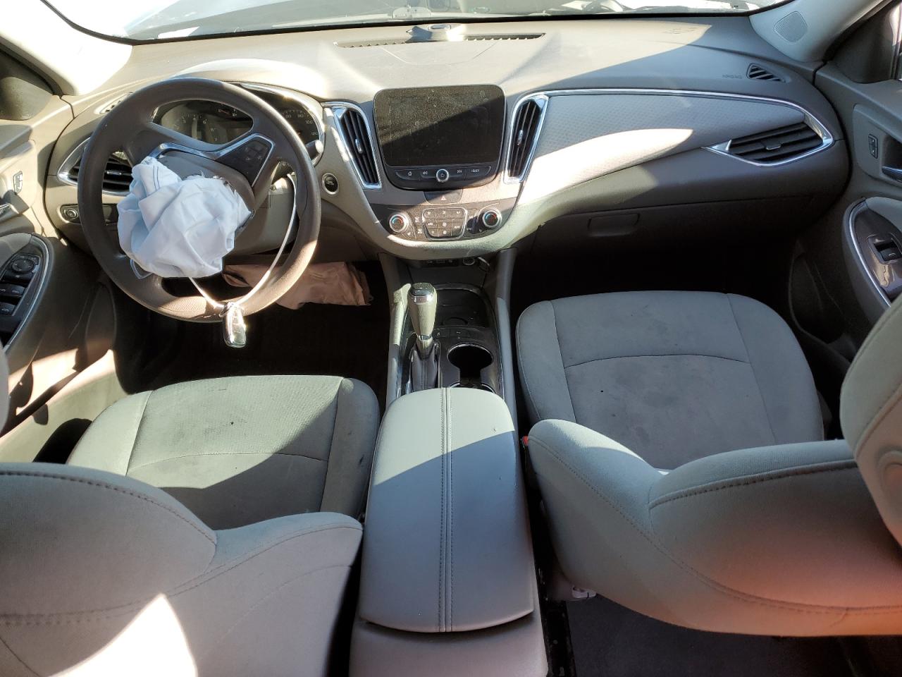 1G1ZD5ST9KF117875 CHEVROLET MALIBU 2019