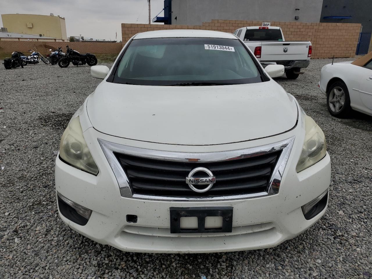 2014 Nissan Altima 2.5 vin: 1N4AL3AP1EN209496