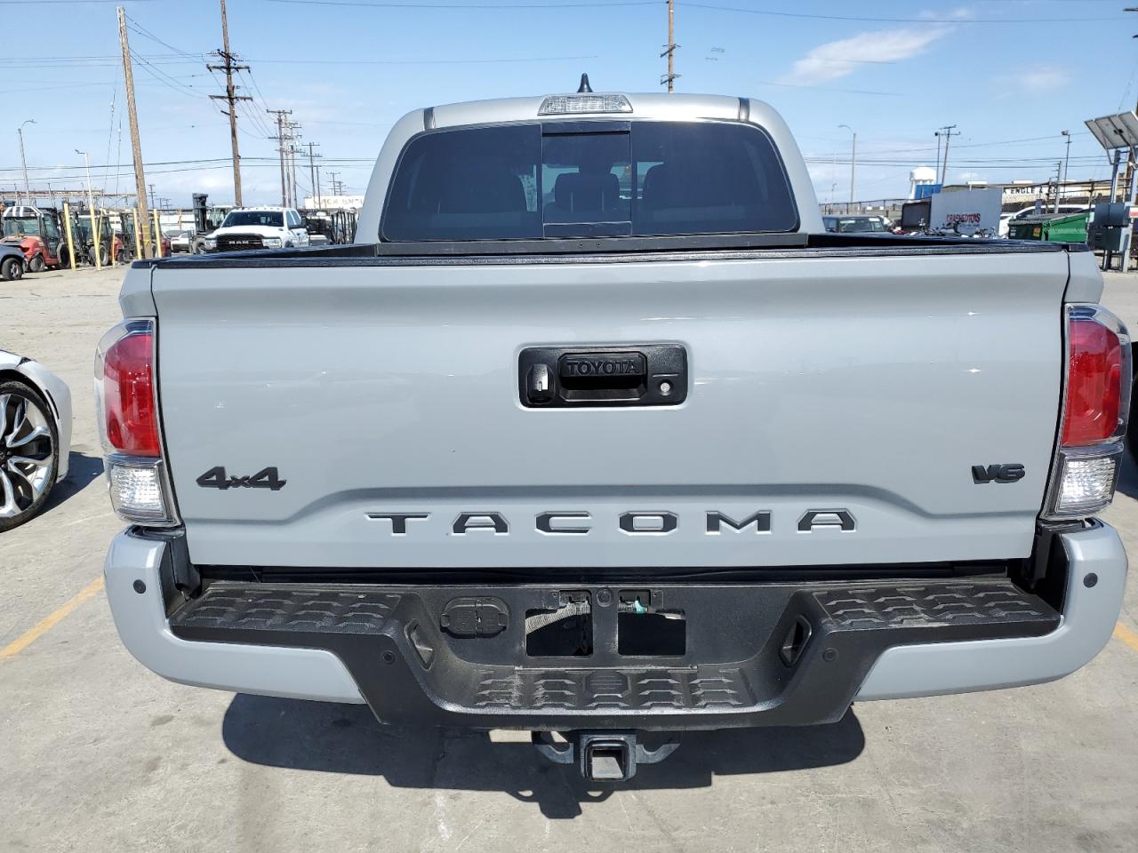 2021 Toyota Tacoma Double Cab vin: 3TMCZ5AN3MM388385