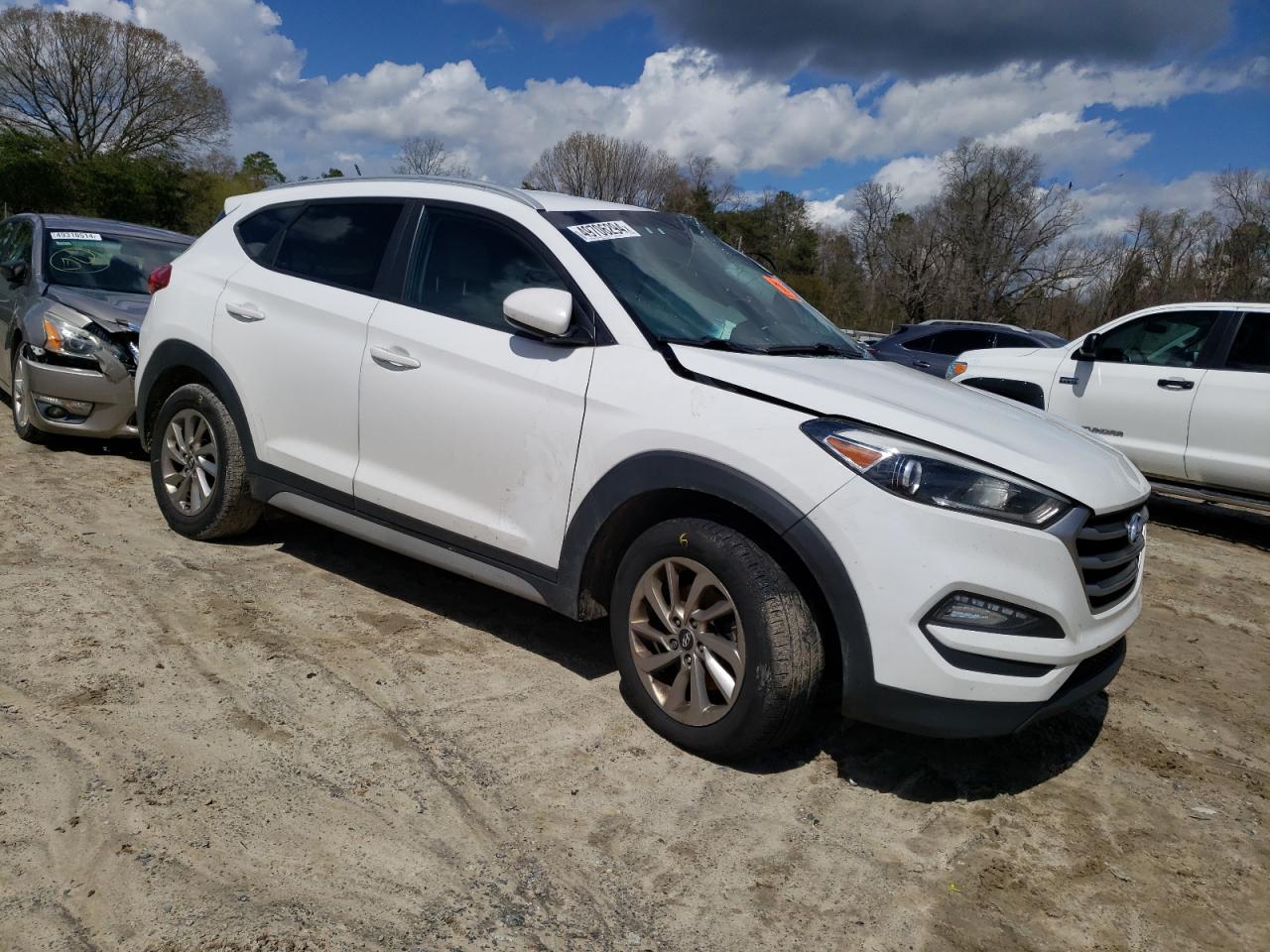 KM8J3CA48HU428042 2017 Hyundai Tucson Limited