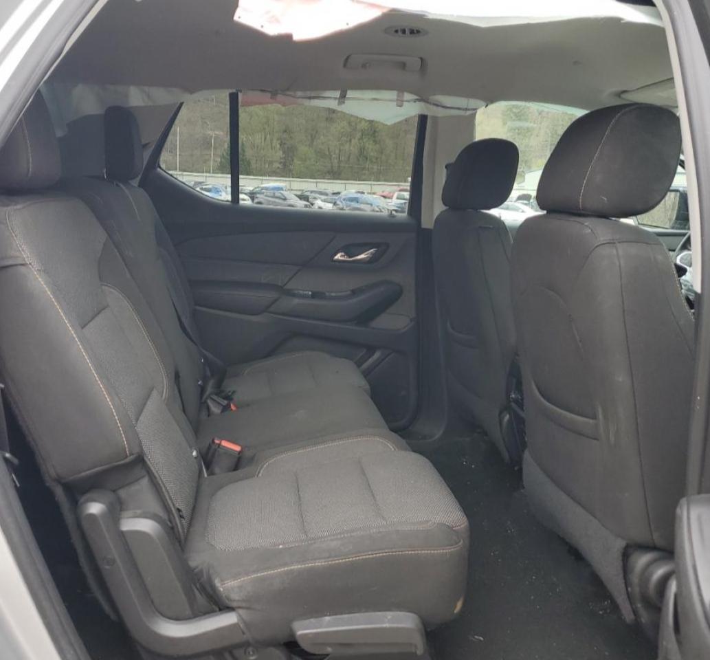 1GNEVFKW1JJ117844 CHEVROLET TRAVERSE 2018