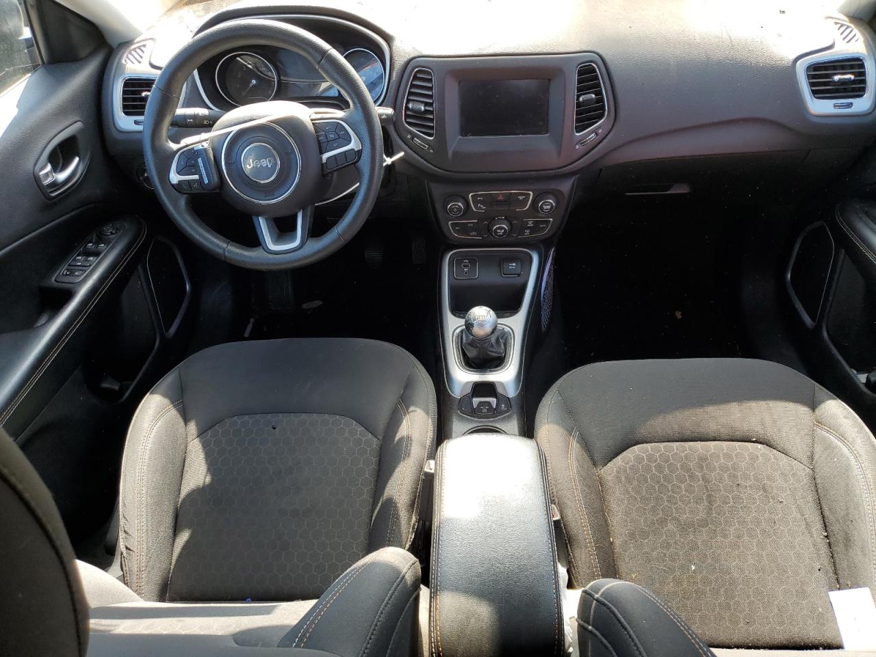 3C4NJCAB3JT148572 2018 Jeep Compass Sport