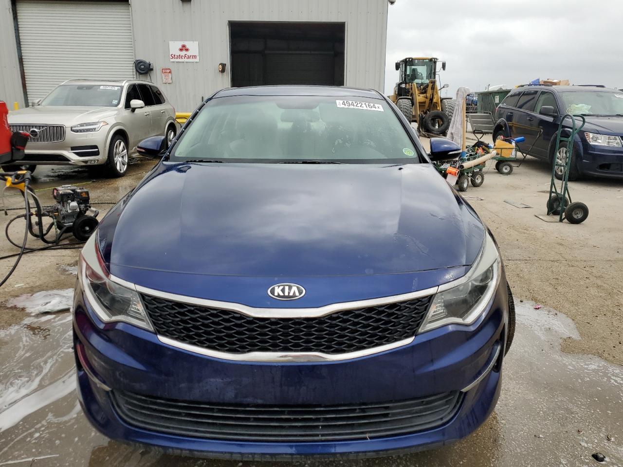 2017 Kia Optima Lx vin: 5XXGT4L35HG177513