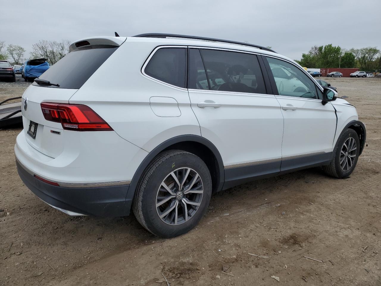 3VV2B7AX6LM053358 2020 Volkswagen Tiguan Se